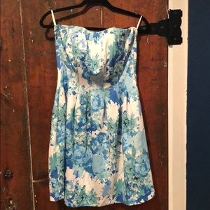 New York and Company sleeveless floral dress